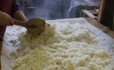 甘酒の調製は一昼夜つづく